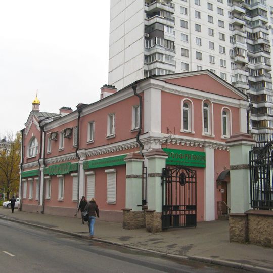 Сокольническая площадь 6 c3, Дом причта