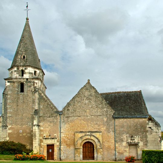 Église Saint-Médard de Dierre