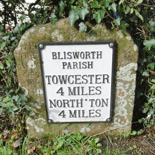 Milestone, Northampton Road, by No. 27