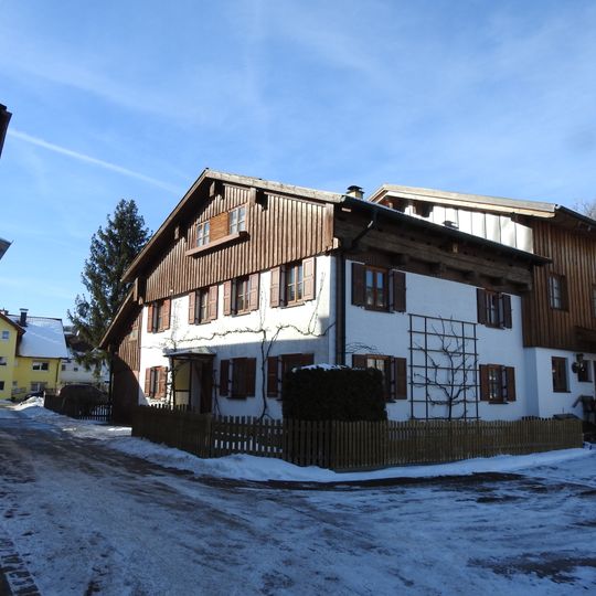 Wohnteil eines ehemaligen Bauernhauses