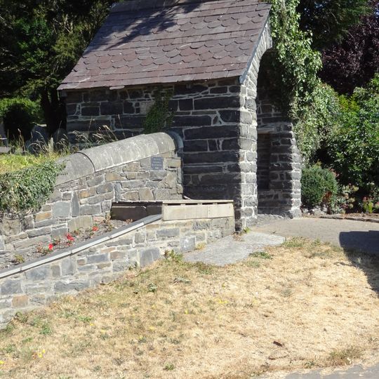 Lychgate to SE of Church of St Padarn
