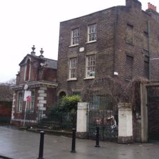 29, Mile End Road E1