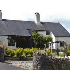 5 And 7, North Street