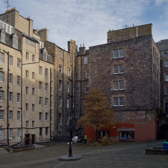Edinburgh, 451 Lawnmarket, Wardrop's Court, Blackie House
