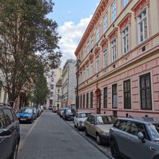 Kauser kőfaragó háza