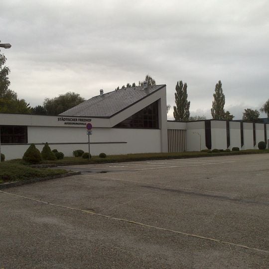 Friedhof der Stadt Ried, Arkadenreihen mit Grüften