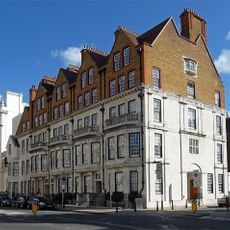 2-10, Eaton Gate Sw1