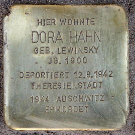 Stolperstein dedicated to Dora Hahn