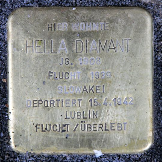 Stolperstein dedicated to Hella Diamant