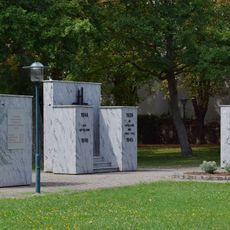 Kriegerdenkmal mit Denkmal für Opfer des Nationalsozialismus in Rechnitz