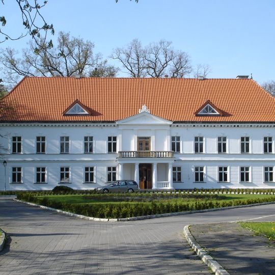 Pałac w Małkocinie