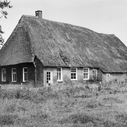 Hoogeveenseweg 19, Bruntinge