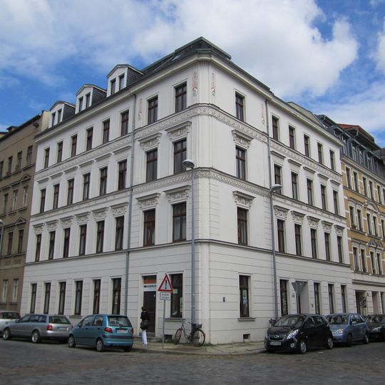 Mietshaus Dohnanyistraße 7