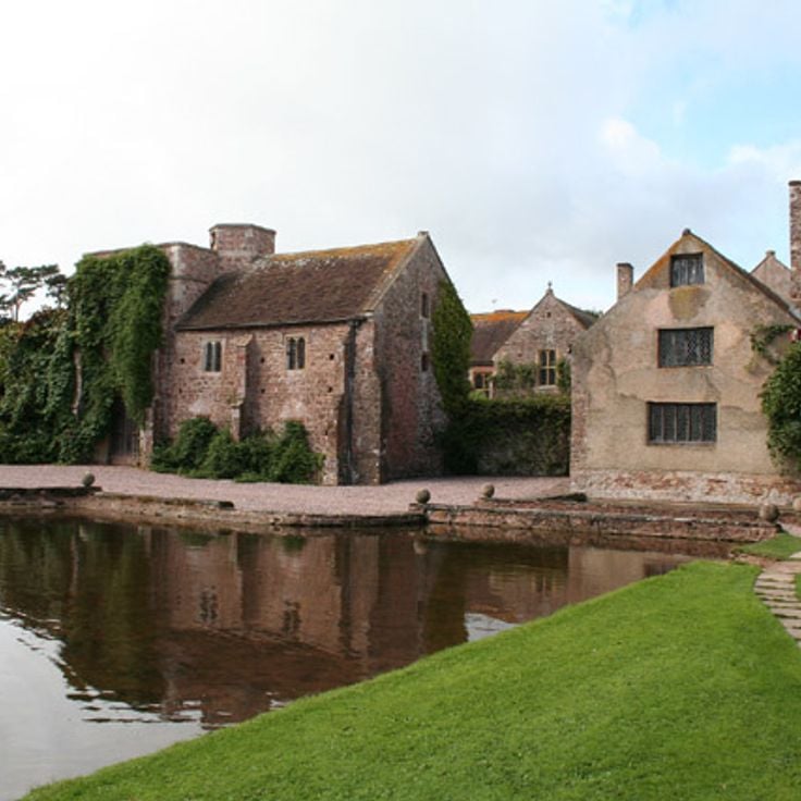 Manor Cothay
