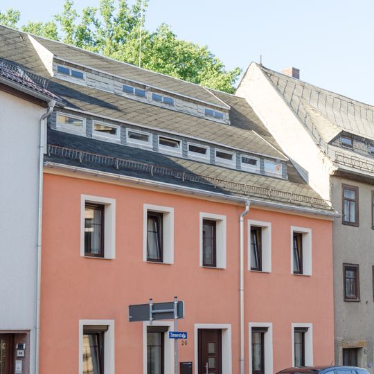 Wohnhaus in geschlossener Bebauung Zimmerstraße 26