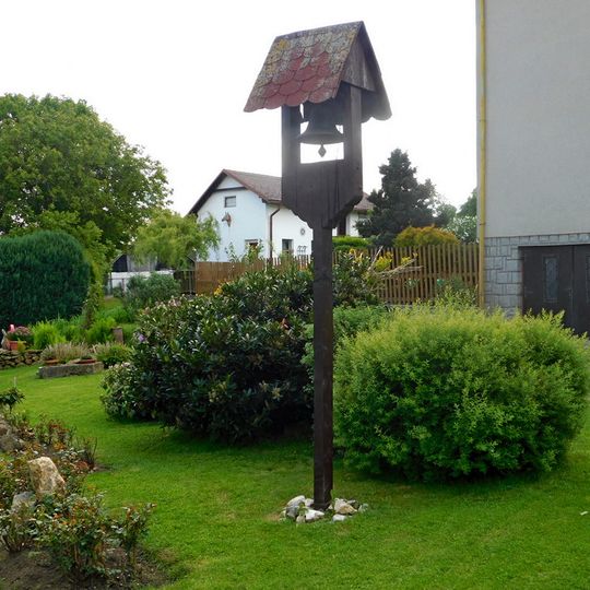 Dřevěná zvonička v Budíkově