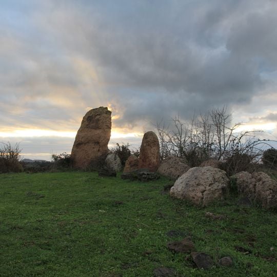 Tomba dei giganti di Sa Pedra Longa