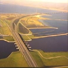 Haringvlietbrug