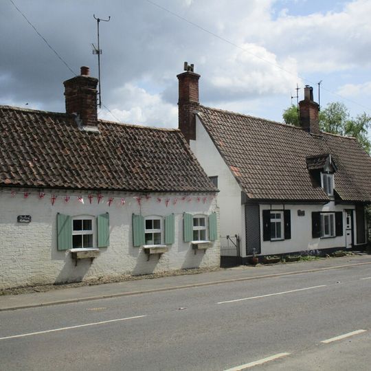 Spye Cottage And Rook Cottage