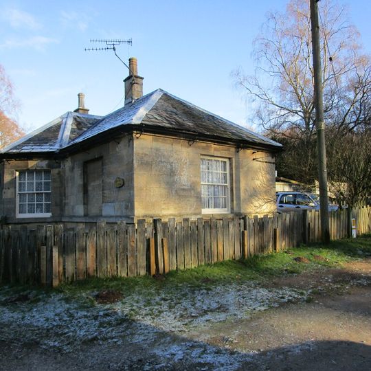 South Lodge, Broad Lane