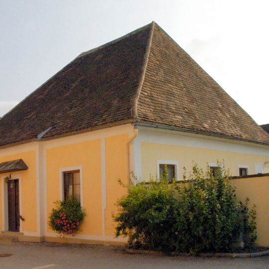 Bauernhof , ehemaliger Pfarrhof