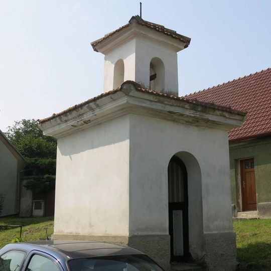 Kaple v ulici u trati v Židovicích