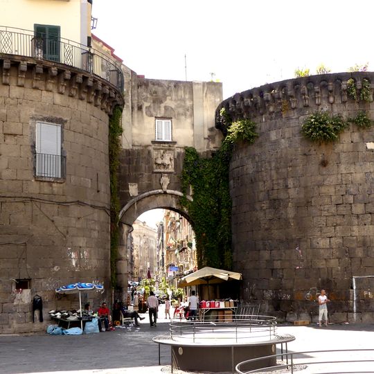 Porta Nolana