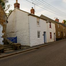 Hendra Cottage And Adjoining Cottage