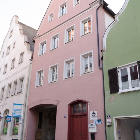 Wohn- und Geschäftshaus