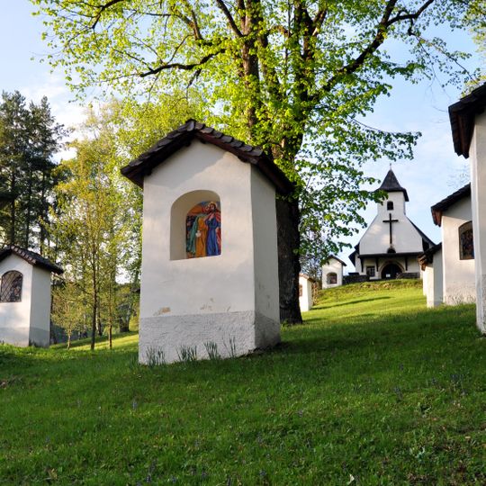 Kalvarienbergkapelle und Kreuzwegstationen