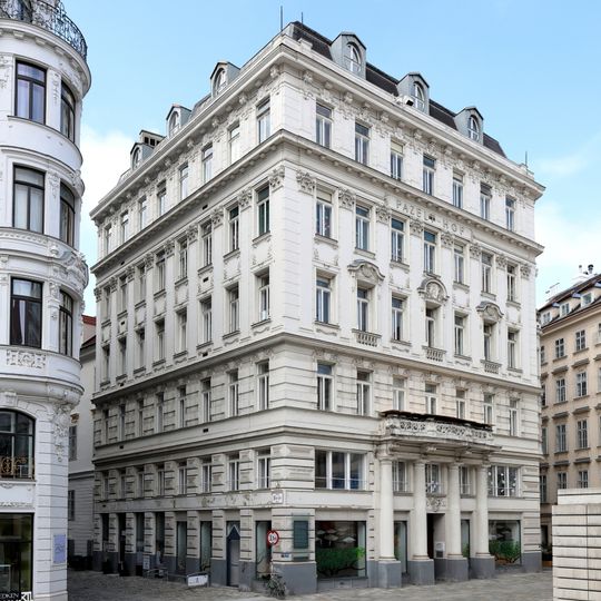 Volksschule, Pazelt Hof