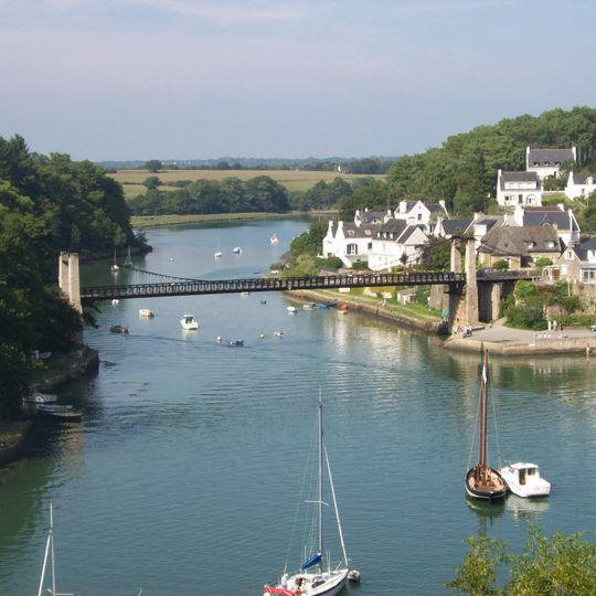 Vieux pont suspendu de Bono