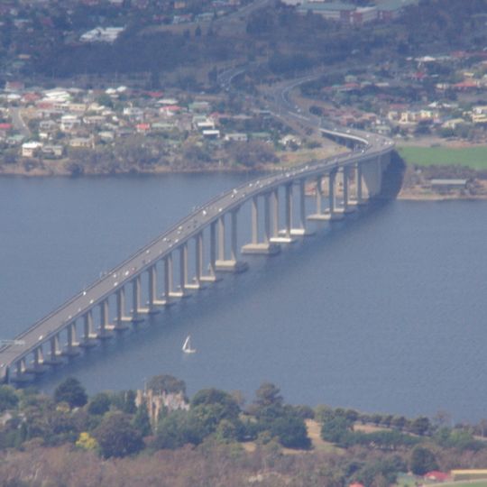 Ponte Tasman