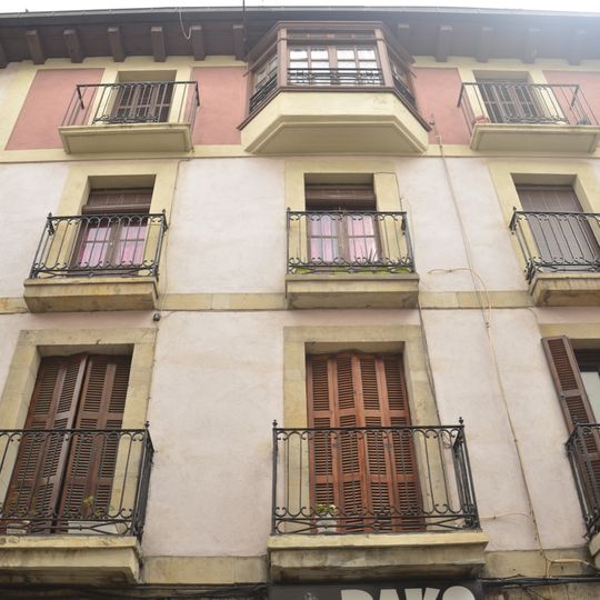 Kale Zaharra 4 etxea