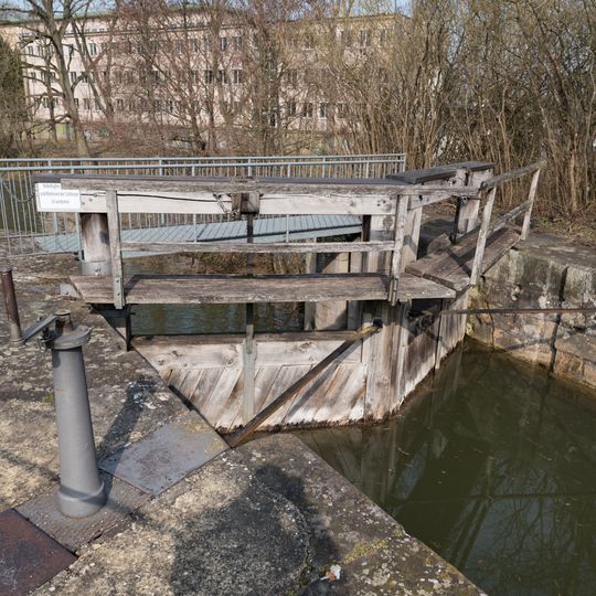 Brücke Schleuse 100