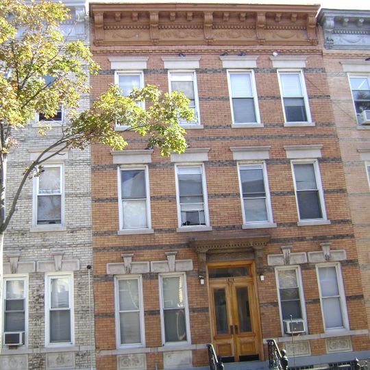 Seneca Avenue East Historic District