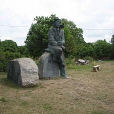 Monument to Juhan Smuul