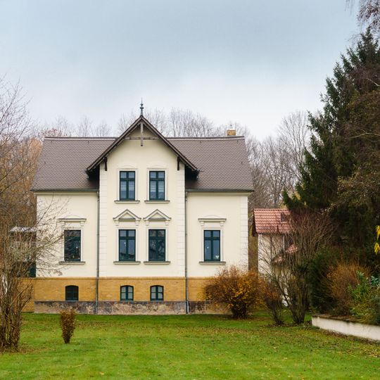 Villa Eichaer Straße 40a