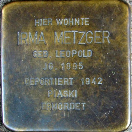 Stolperstein en memoria de Irma Metzger
