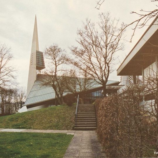 Evangelische Auferstehungskirche Ulm-Böfingen