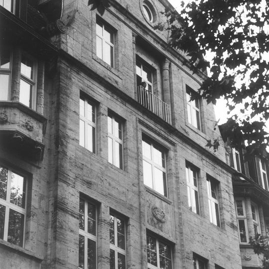 Druckereigebäude Floßplatz 6