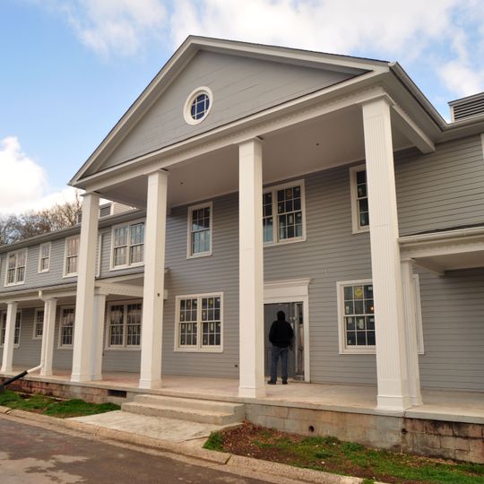 Alexander Guest House