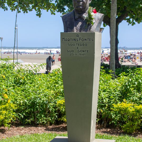 Bust of Martins Fontes
