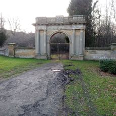 Springwood House, Gate And Gatepiers