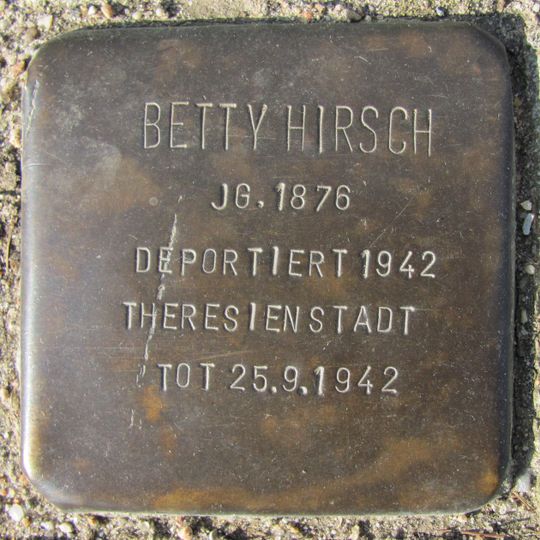 Stolperstein en memoria de Betty Hirsch