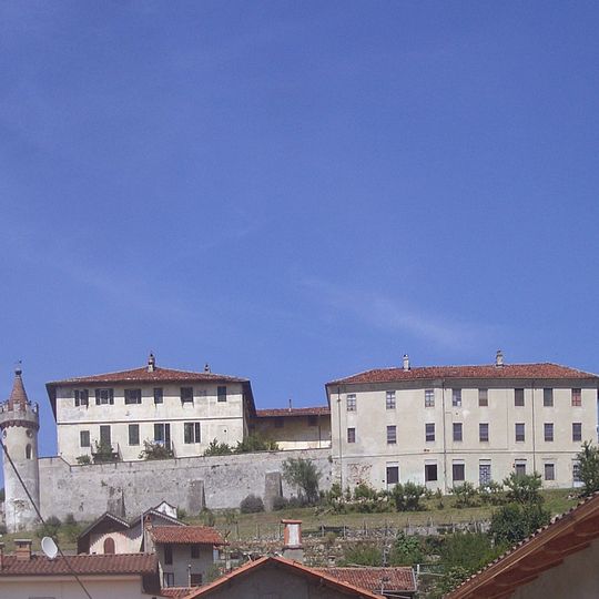 Castello di Albiano d'Ivrea
