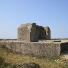 Batterij Den Hoorn: voormalige geschutopstelling met munitiedepot, munitielift en afwachtingsruimte voor manschappen