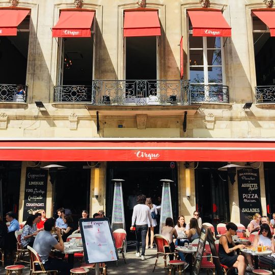 Le Cirque