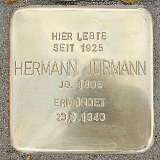Stolperstein en memoria de Hermann Jurmann