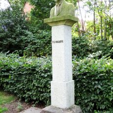 Památník T.G.M. na návsi v Bratkovicích